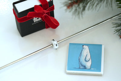 Bianco, l’orso polare con magnete